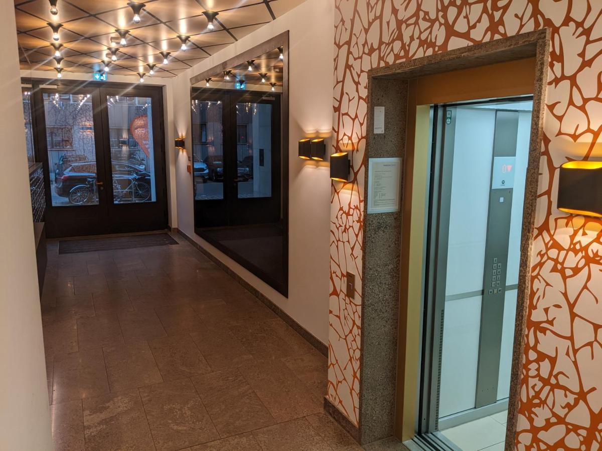 Either Private 2B2B Or Shared 1B1B, Luxury, Bright, Spacious Berlin Exterior foto