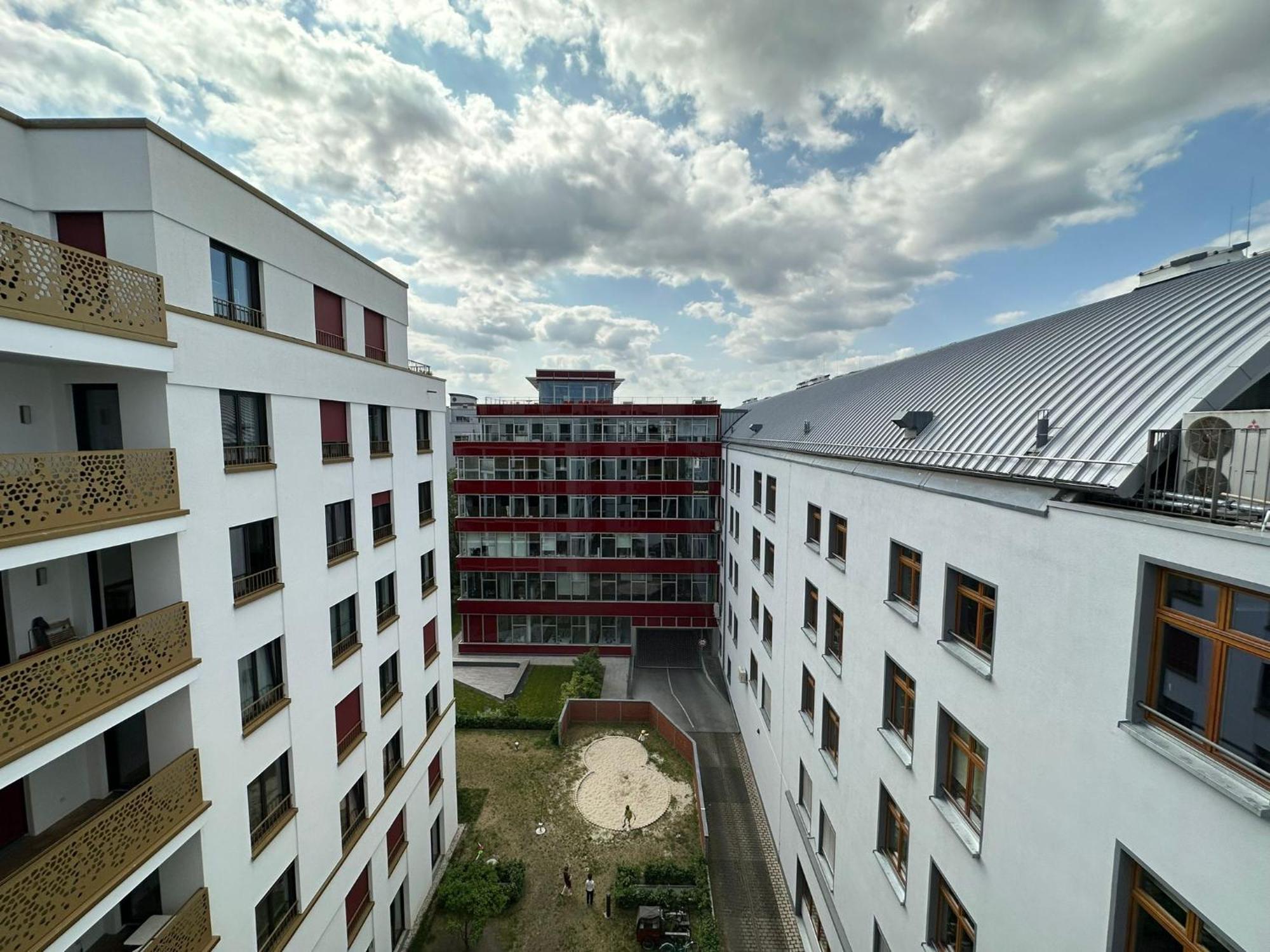 Either Private 2B2B Or Shared 1B1B, Luxury, Bright, Spacious Berlin Exterior foto